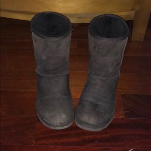 Classic Short Brown UGG boots